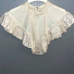 New Deadstock Vintage handmade lace collar